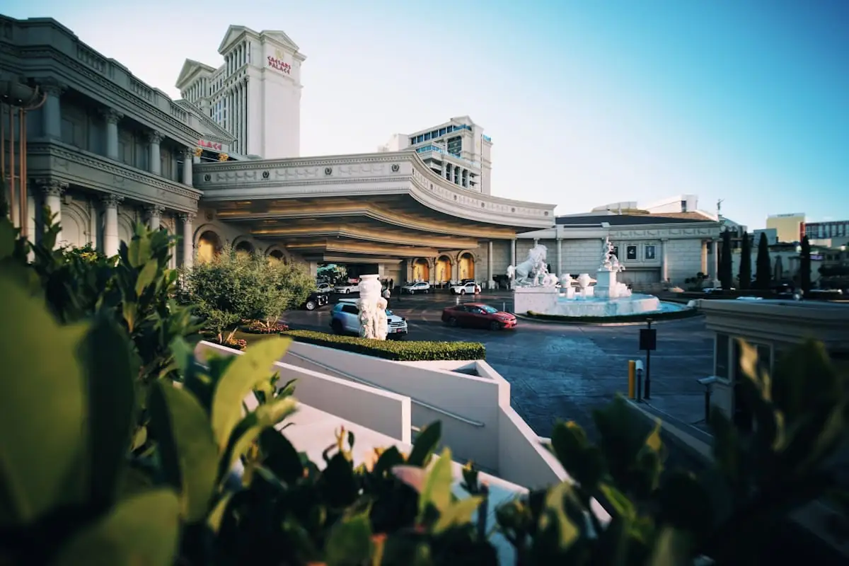 Dravonian Royal Harbor hotel